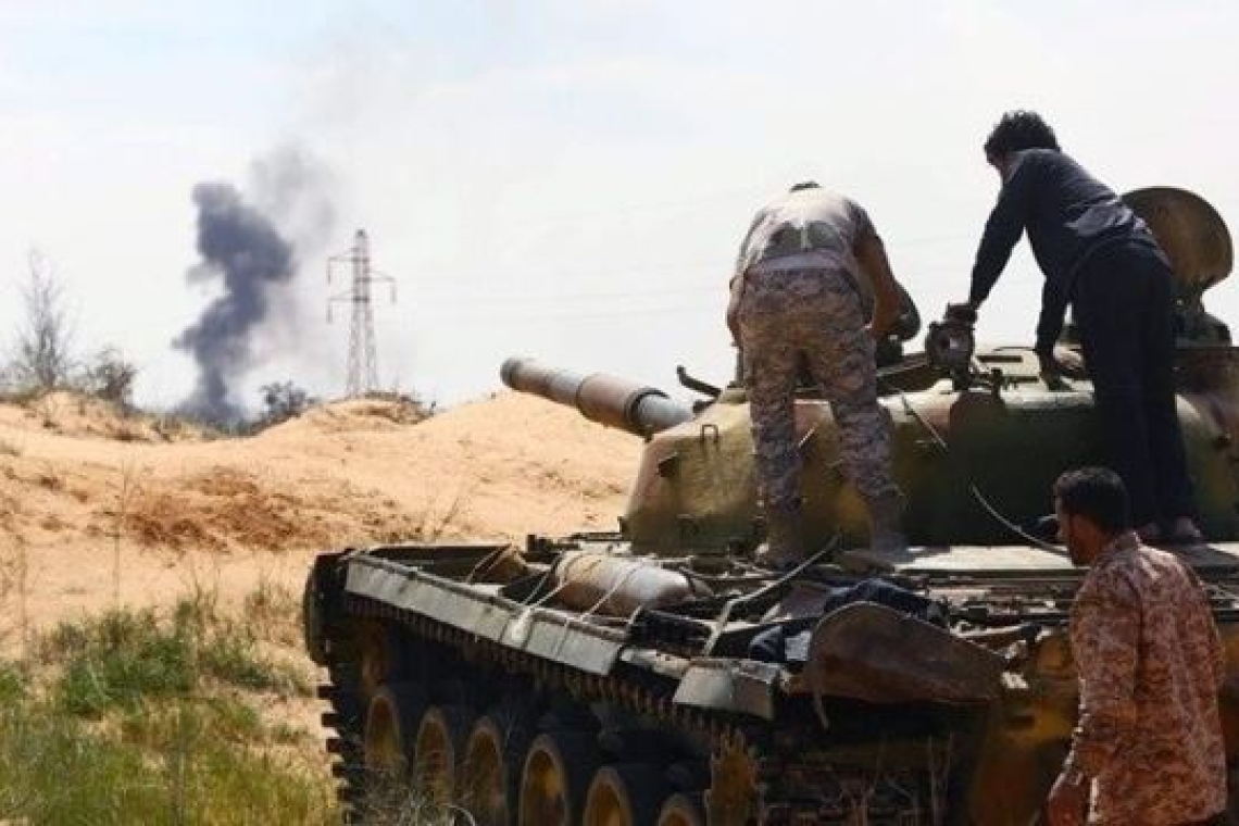 Λιβύη: Μάχες ανάμεσα σε ένοπλες ομάδες στην καρδιά της Τρίπολης