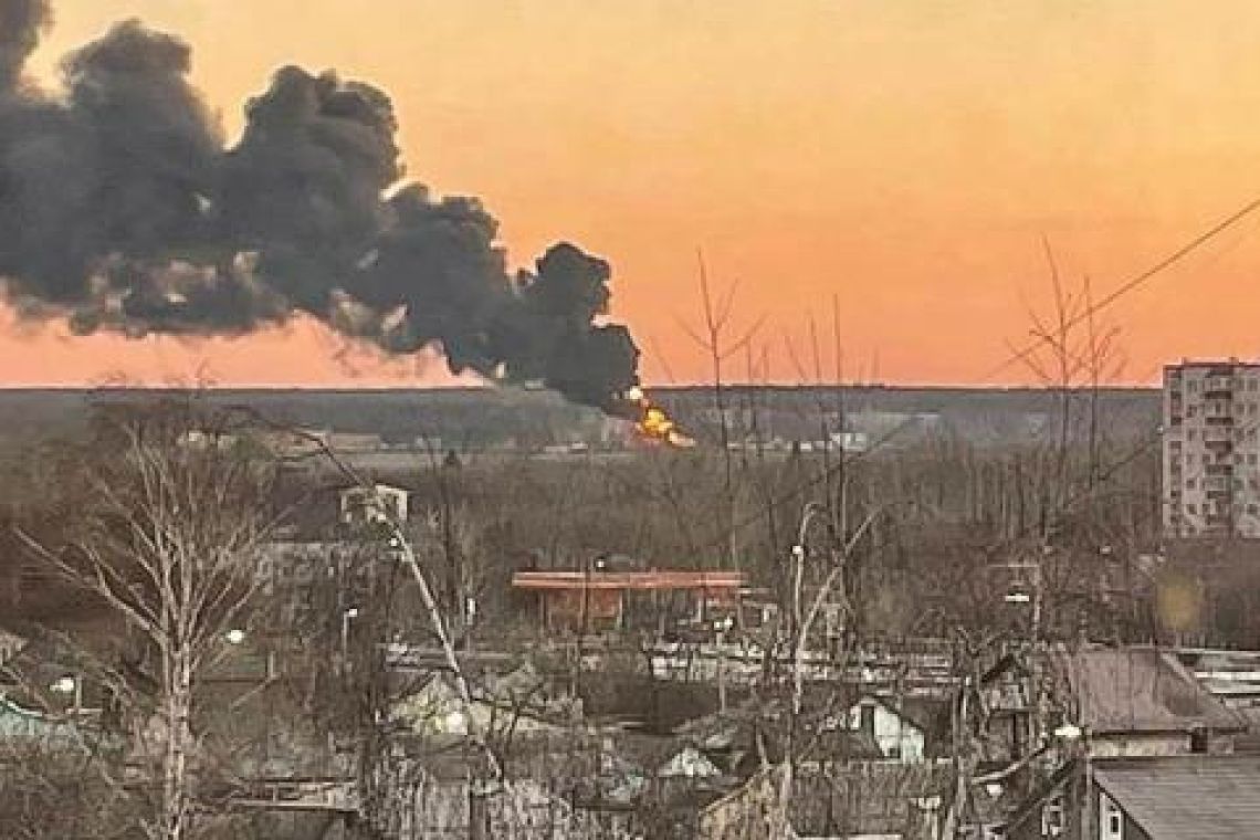 Ένας νεκρός από ρωσικούς βομβαρδισμούς, 20 μη επανδρωμένα αεροσκάφη καταρρίφθηκαν στη Ρωσία