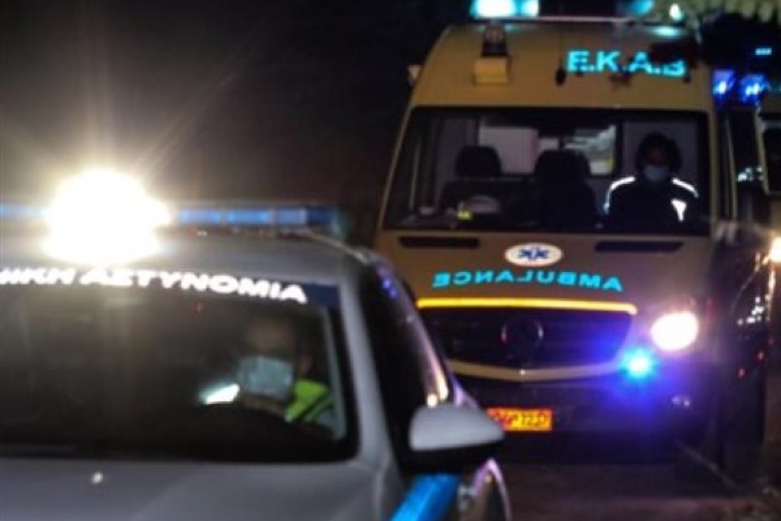 Βουλιαγμένη: Νεαρός έπεσε στα βράχια κατά τη διάρκεια beach party