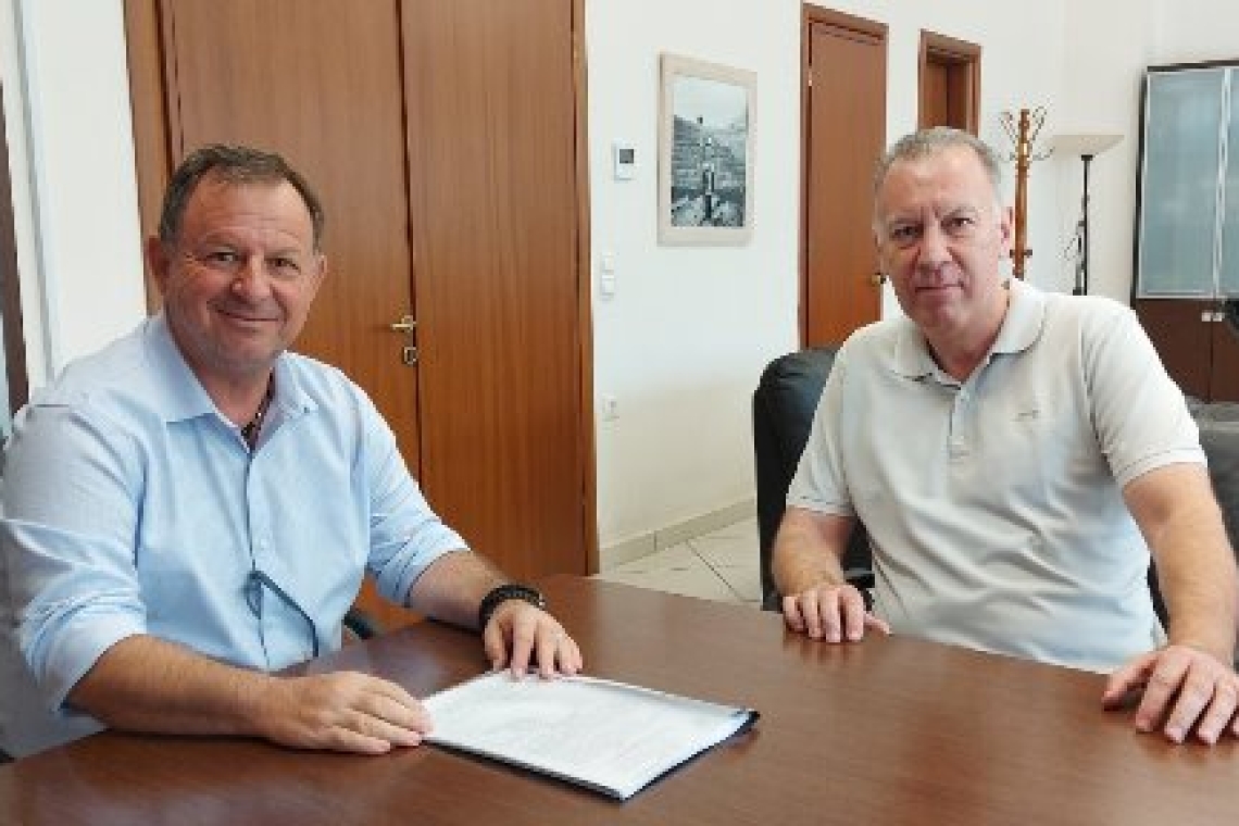 Ο Βασίλης Γιόγιακας στηρίζει την ομόφωνη απόφαση του Δ.Σ. Ηγουμενίτσας για τις ανεμογεννήτριες