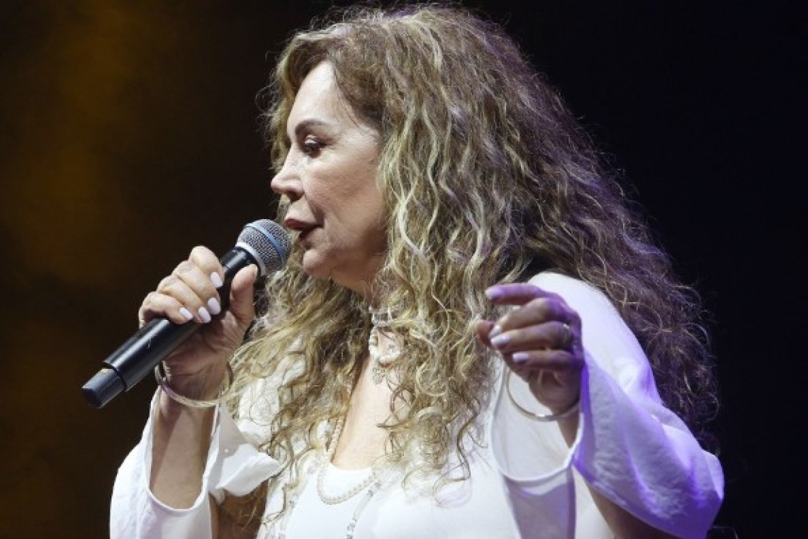 Ελένη Δήμου: «Να μιλήσουμε για τους θανάτους των παιδιών; Υπάρχει ένα κορίτσι που περιφέρεται στα κανάλια»