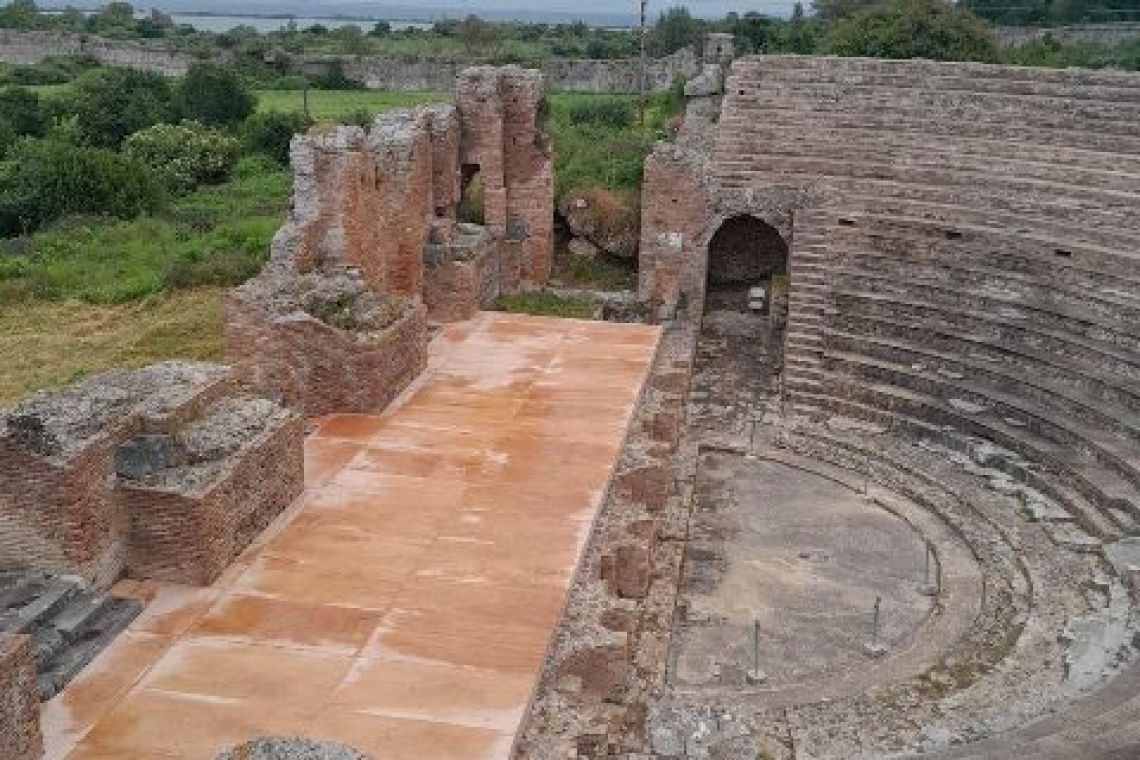 Πρέβεζα: Ολοκληρώθηκε η ανακατασκευή του ξύλινου παταριού στο Αρχαίο Ωδείο Νικόπολης