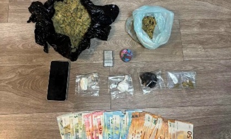 Συνελήφθη ημεδαπός στα Ιωάννινα για διακίνηση ναρκωτικών 